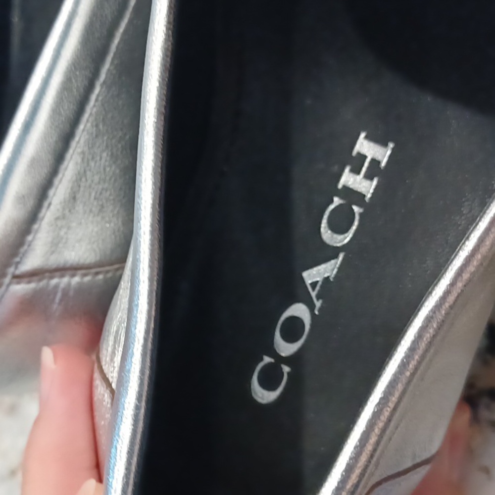 NEW Coach Jolene Silver Metallic Leather Slip On Loafer Size 6.5B - Picture 14 of 16